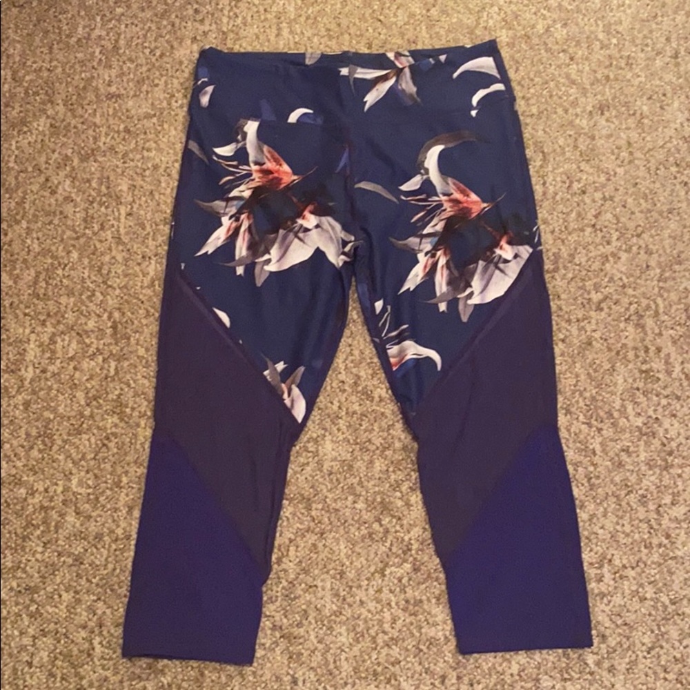 Fabletics Capri legging